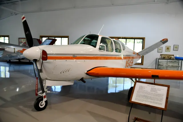 Beechcraft Bonanza.