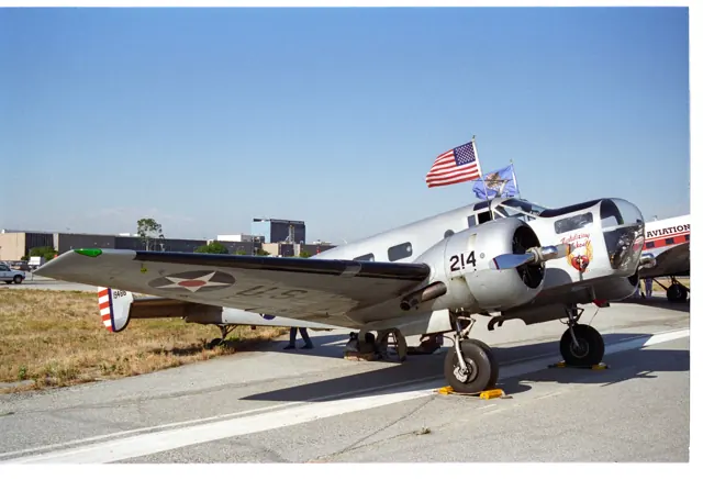 Beechcraft Model 18 LGB, 28.07.1995.