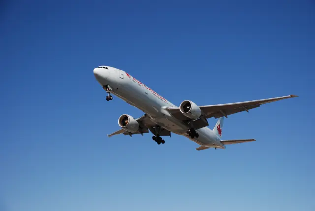 Air Canada Boeing 777-333ER.