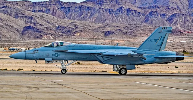 Boeing F-A-18E Super Hornet 169116 VFA-122.