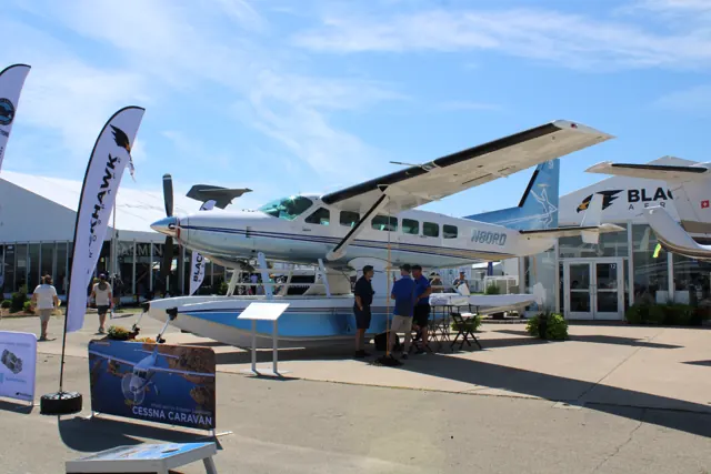 Cessna 208 Caravan Amphibian (N80RD, cn 20800085) (7-29-2023).
