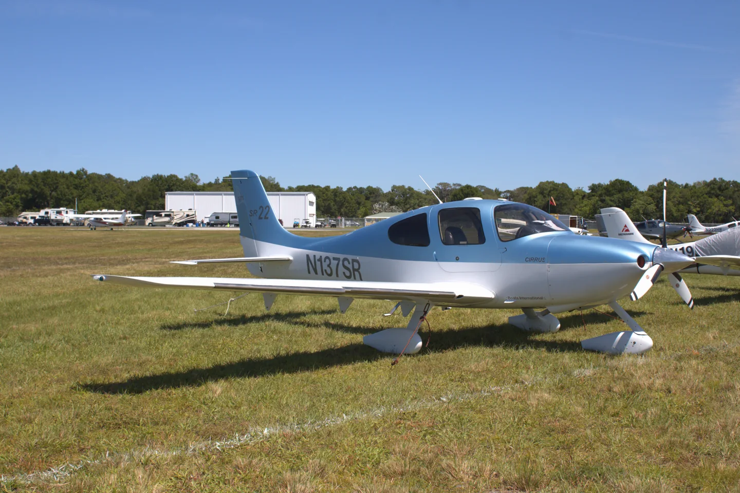 Cirrus SR22 G2 GTS (N137SR, cn 1916) (4-13-2024).