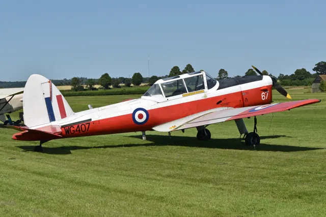 De Havilland Canada DHC-1 Chipmunk 22 ‘WG407 67’ (G-BWMX).