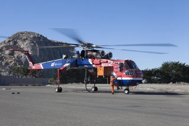 Sikorsky S-64 Skycrane (KSC-2013-4512).