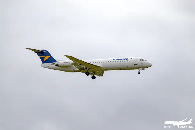 Alliance Airlines VH-UQA Fokker 100 Melbourne International Airport (MEL YMML).