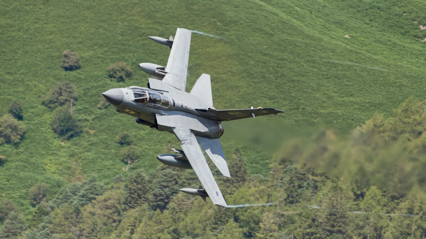Royal Air Force Panavia Tornado GR4 ZA607 EB-X Corris Corner 2018 01.
