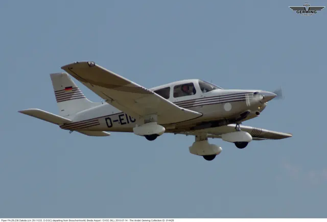 Piper PA-28-236 Dakota (cn 28-11033, D-EIGC) 2010-07-14.