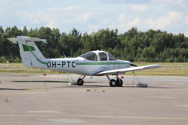 Piper PA-38 Tomahawk OH-PTC Malmi.