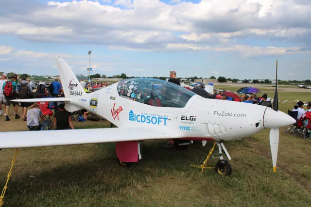 Shark.Aero Shark UL (OM-S443, cn 080) (7-29-2023).