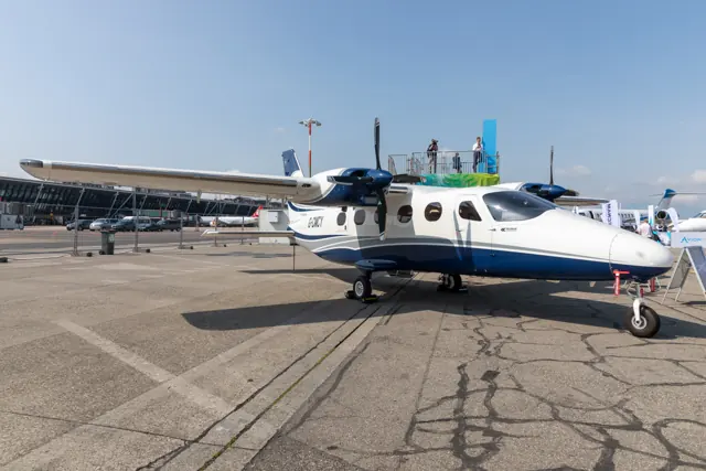 Tecnam P2012 Traveller G-CMCY (EBACE 2023).
