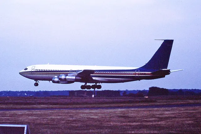 EL-AJV Boeing 707 Phoenix CVT 15-07-89.