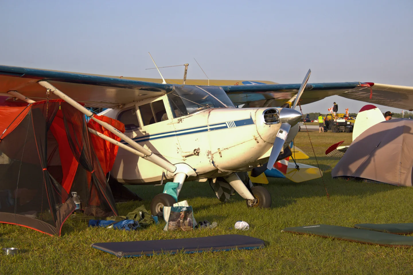 Stinson 108-1 Voyager.