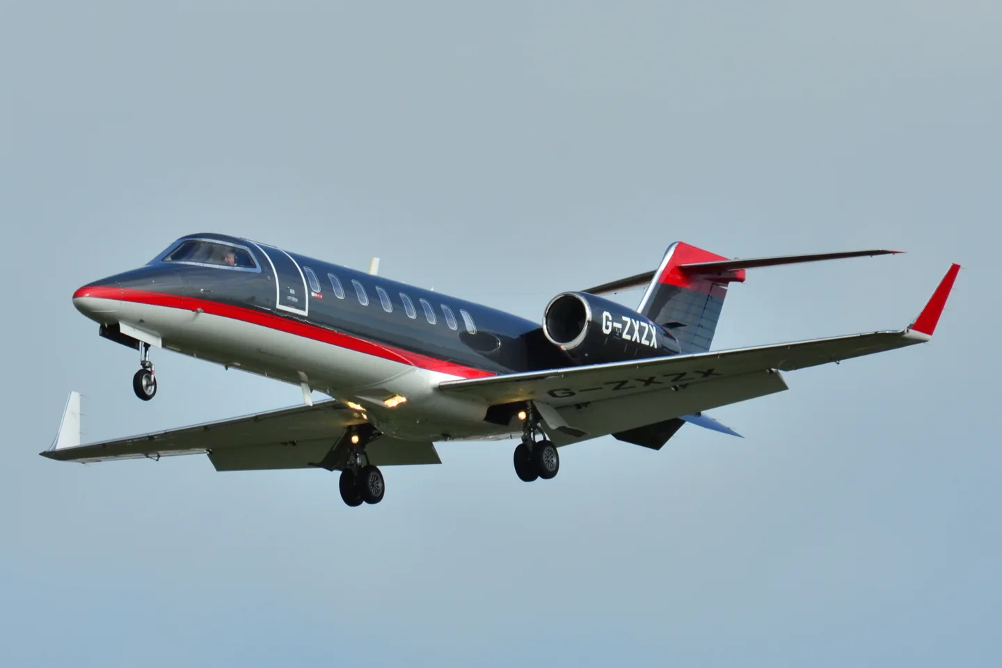 Learjet 45 — real-aircraft reference photograph.
