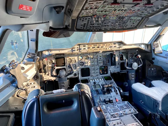 The cockpit of the Airbus A310