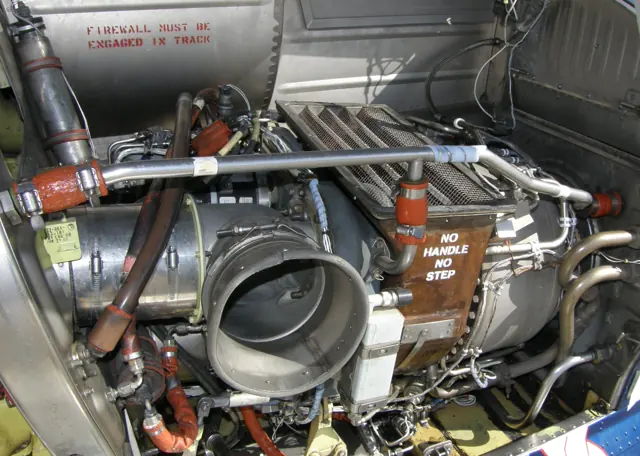 LTS 101-750 engine installation (left engine) in a 222U