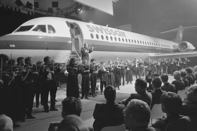 The first delivery, to Swissair , on 29 February 1988