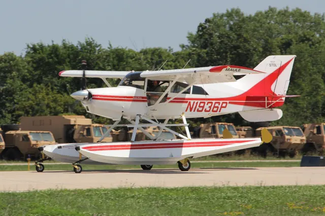 A member of the Maule M-7 family; the simulator listing represents the M-7-235B.