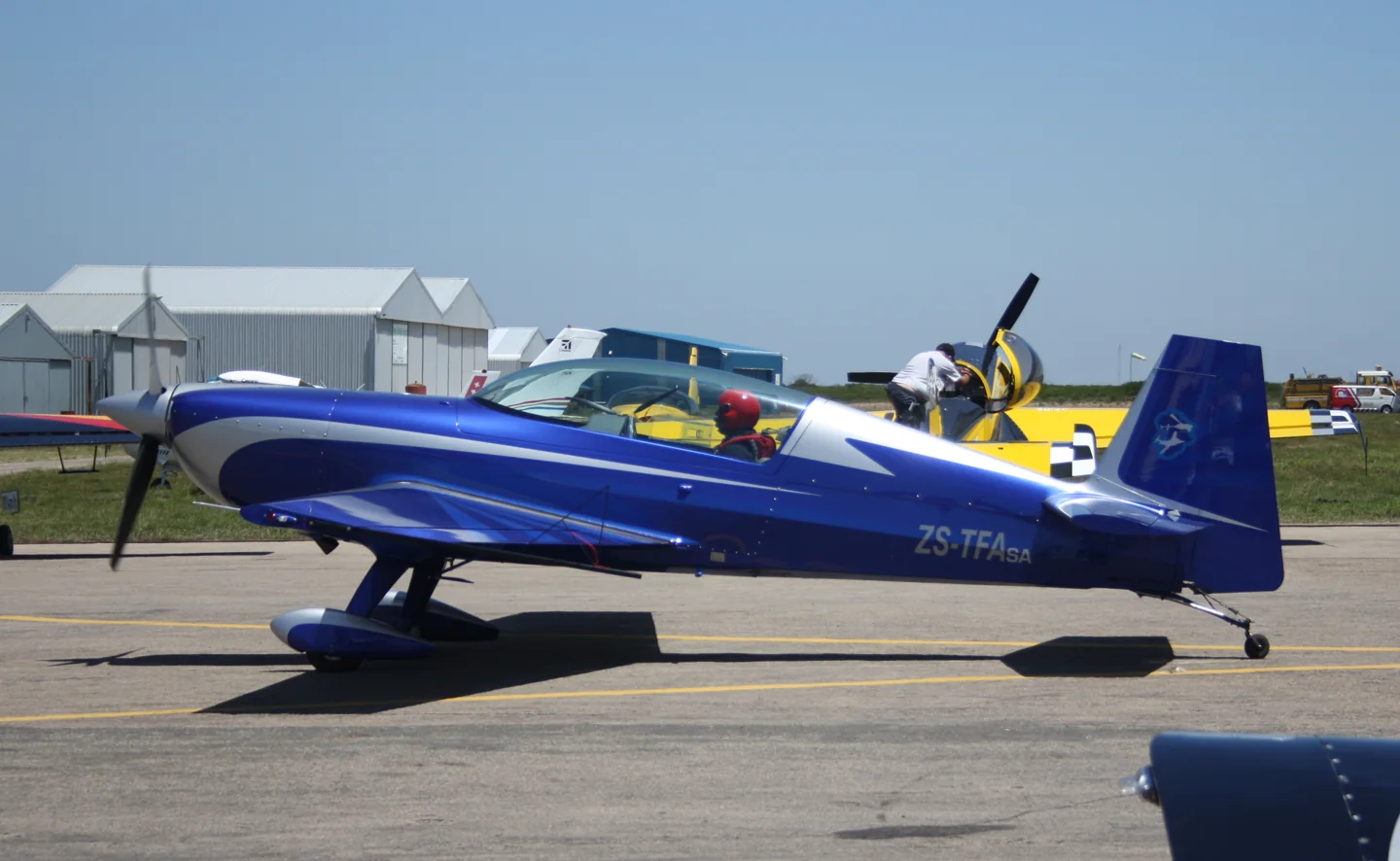 Extra 300L ZS-TFA